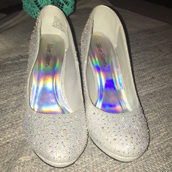 Sparkly Silver Heels - Picture 3 of 4